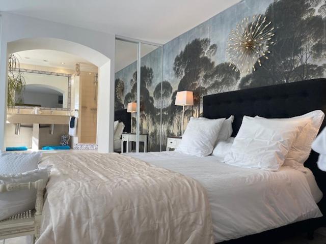 B&B Les Muscades Saint-Étienne-du-Grès Екстериор снимка